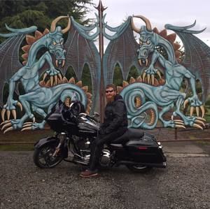 Meet your Posher, Justin